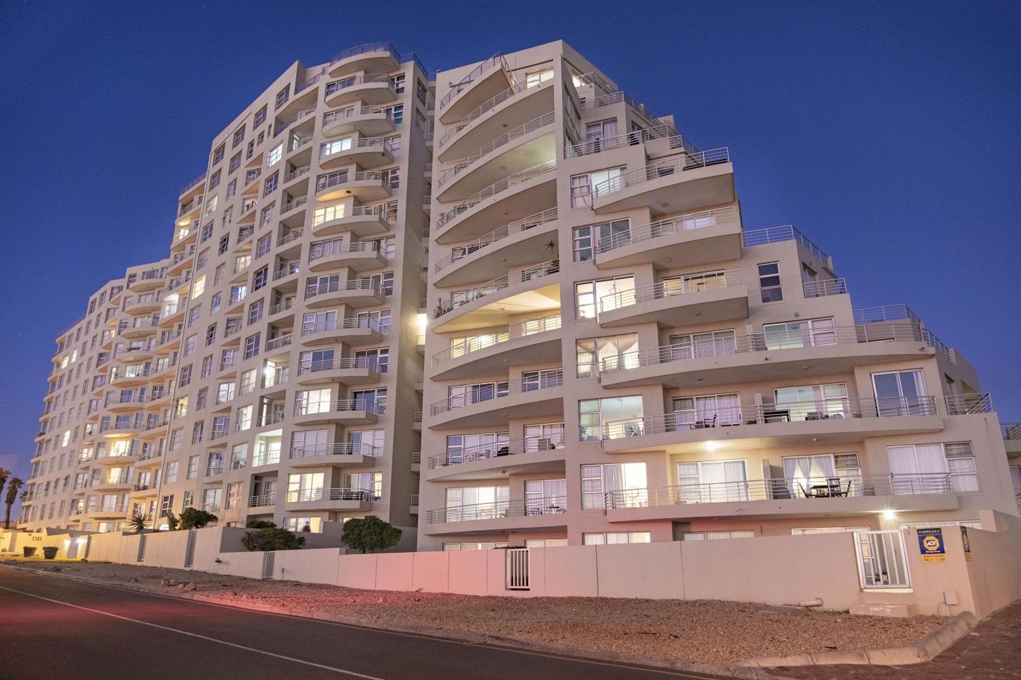 The Bay A101 By Hostagents *