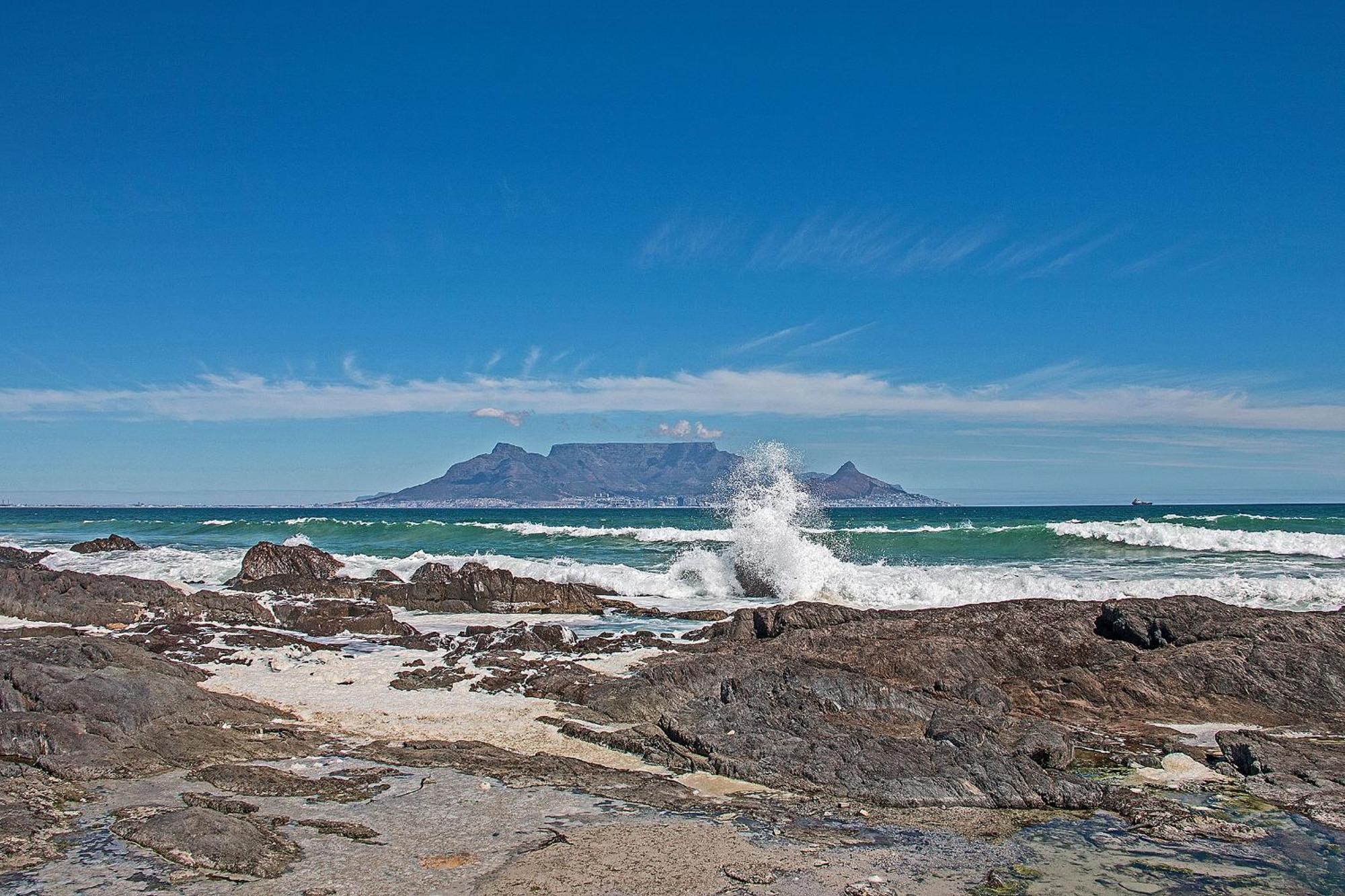 Apartment The Bay A101 By Hostagents Cape Town
