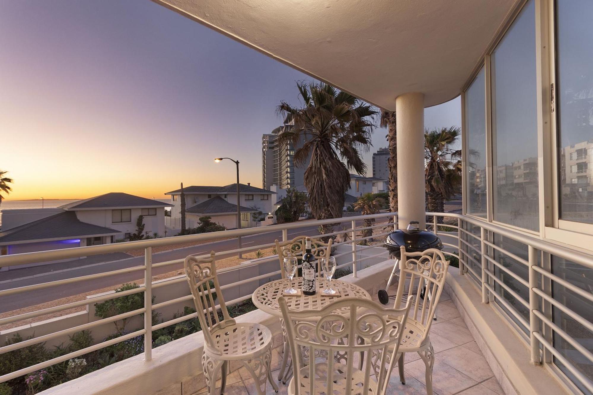 The Bay A101 By Hostagents *