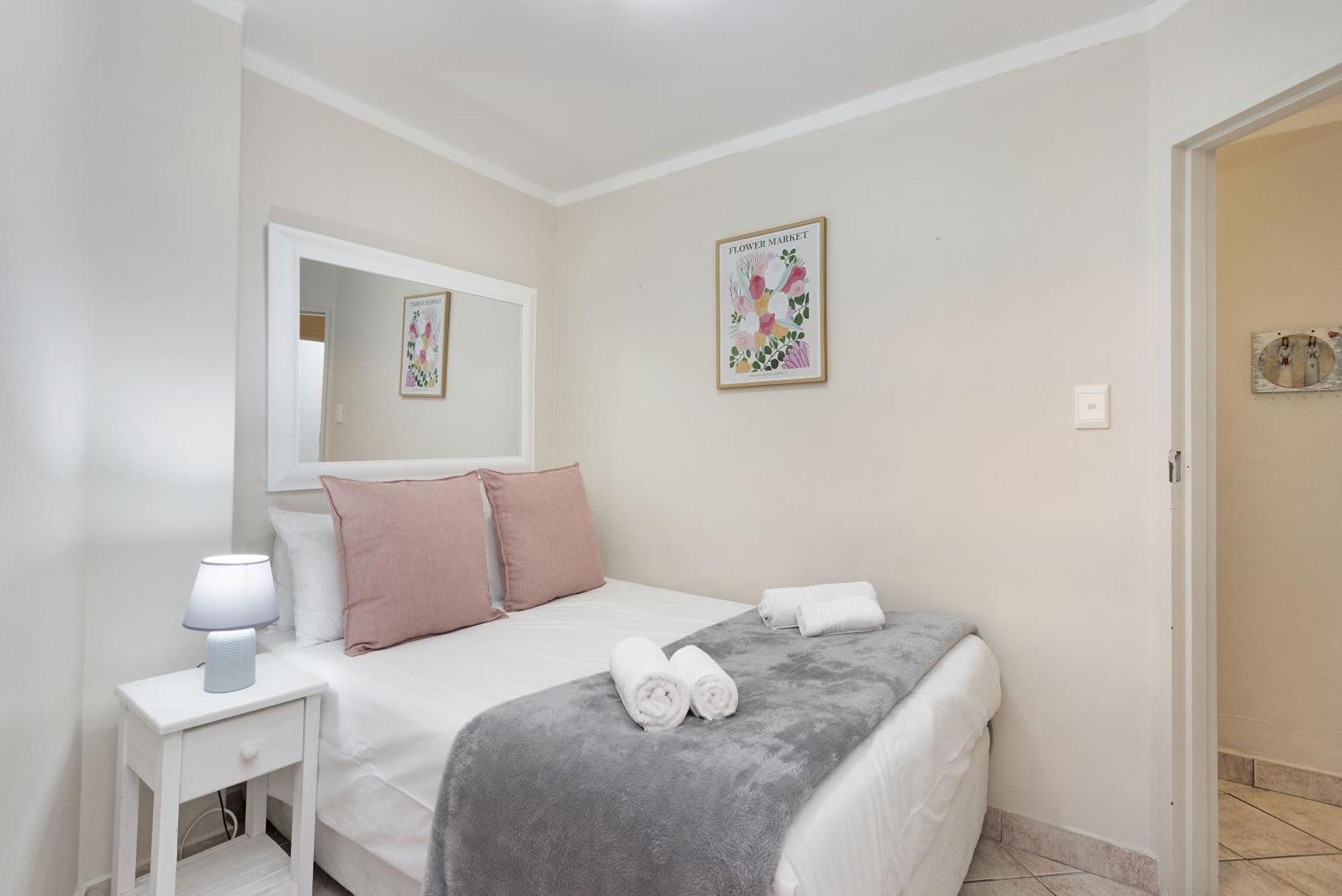Apartment The Bay A101 By Hostagents